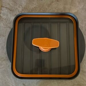 Microwave Crispy Bacon Cooker brand new, never used